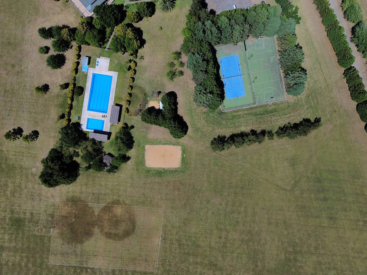 Vista satelital del polideportivo